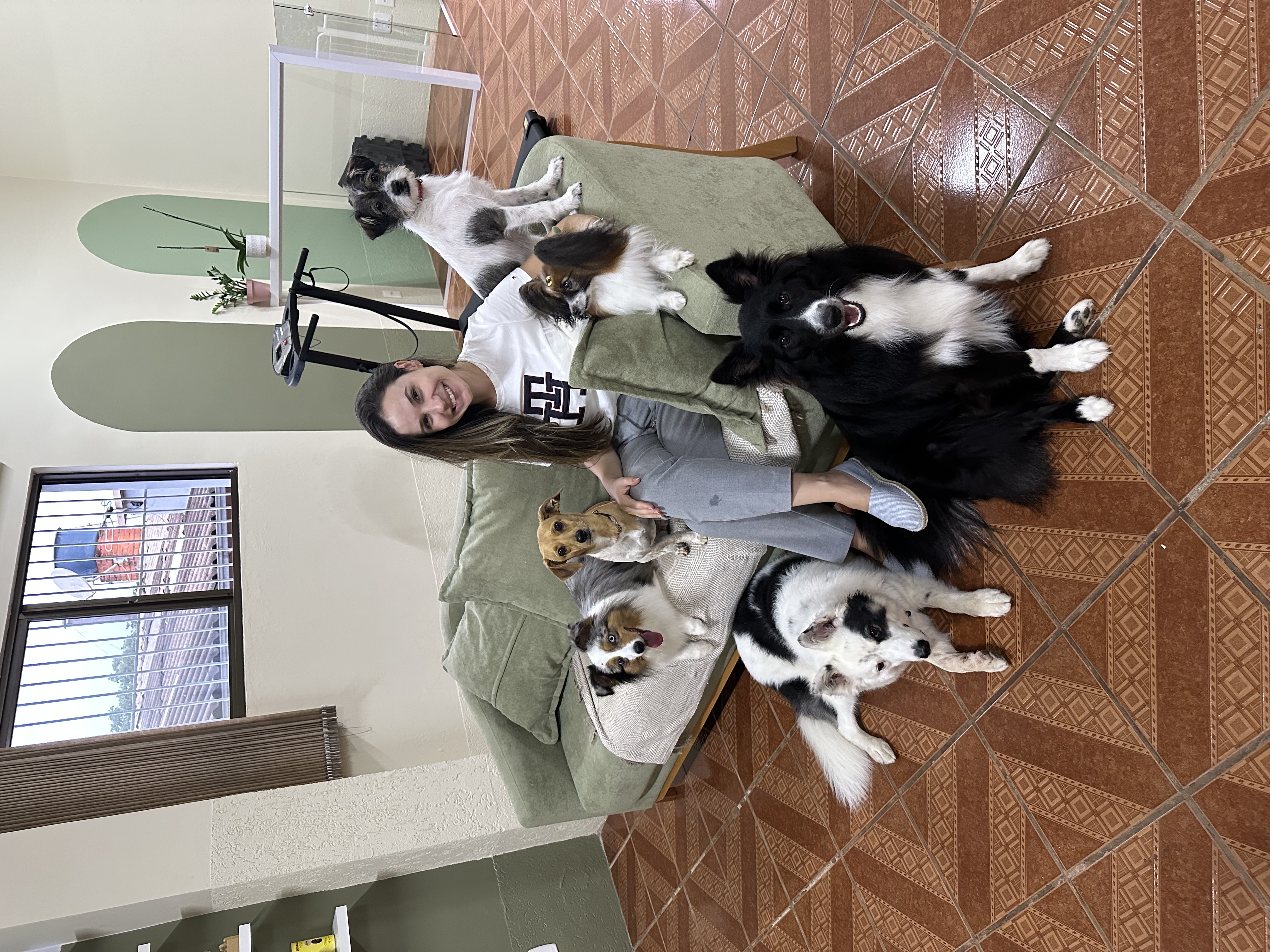 Luana Rodrigues — Médica Veterinária e Especialista em Psicologia Canina